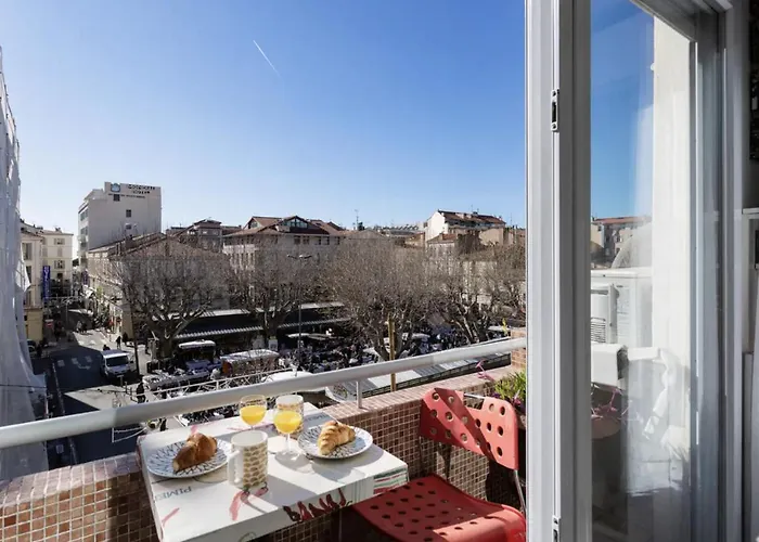 Cannes Festival Films Center, With 2 Bedrooms And Balcony